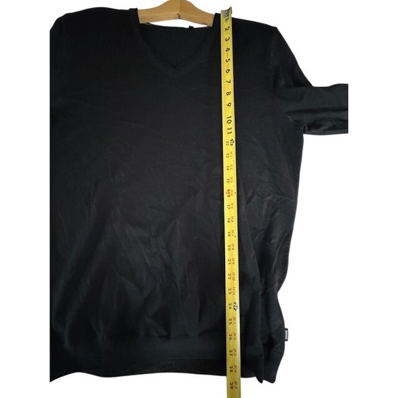 Hugo Boss Slim Fit Extra Fine Merino Wool Black V-Neck Sweater - XL - Picture 6 of 10